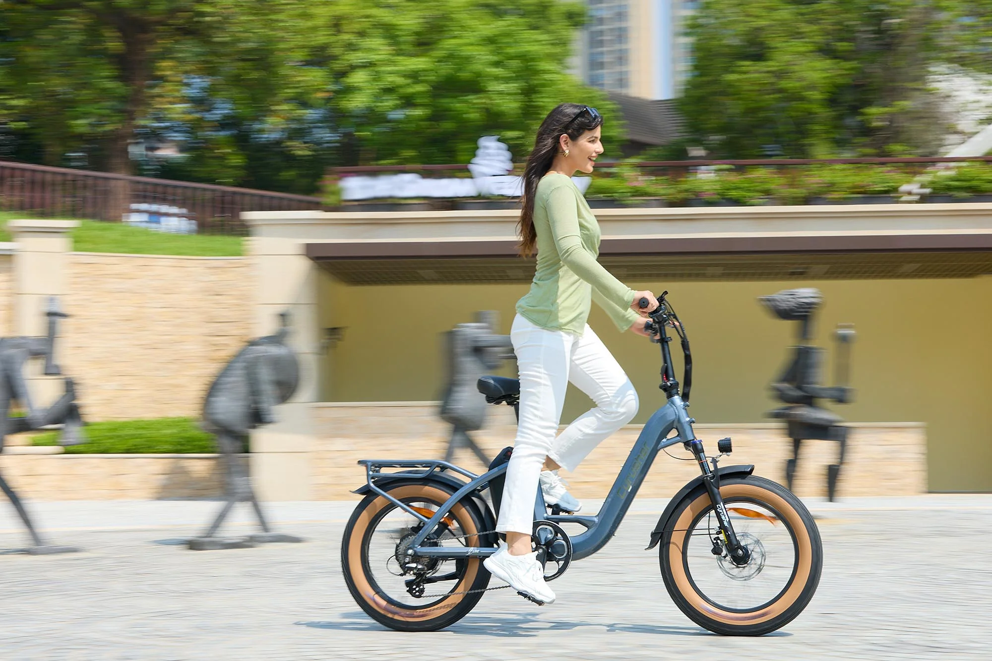 Luxe City E-Bike - Image 14